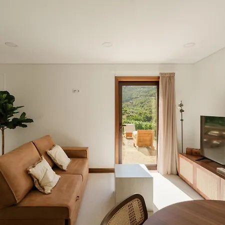 Serpa Pinto Village - Private Pool - By Fero Holiday home